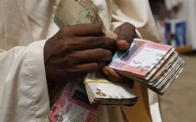 تحركات جديدة في سعر الدولار مقابل الجنيه داخل بنك السودان المركزي اليوم